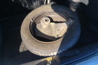 Vitre avant gauche FORD FIESTA 5