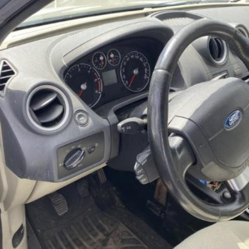 Vitre avant gauche FORD FIESTA 5 Photo n°18