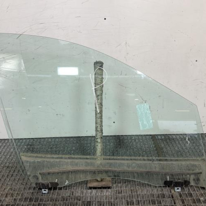 Vitre avant droit RENAULT SCENIC 3 Photo n°1