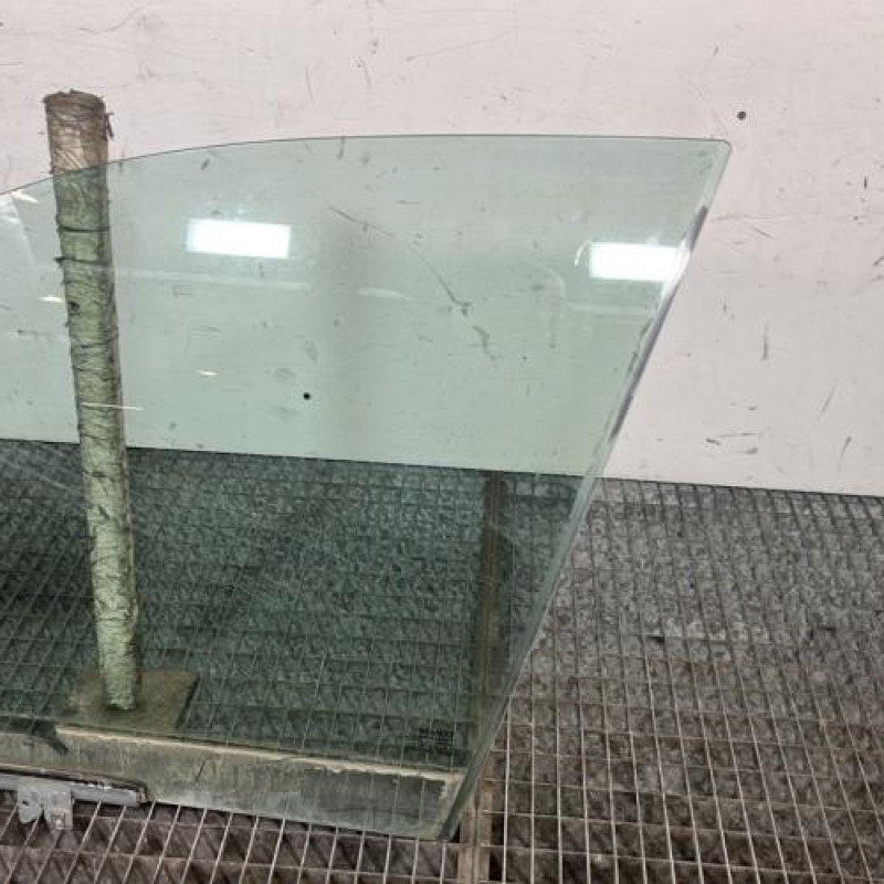 Vitre avant gauche RENAULT LAGUNA 1 Photo n°3