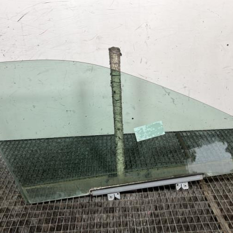 Vitre avant gauche RENAULT LAGUNA 1 Photo n°4