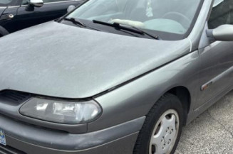 Vitre avant gauche RENAULT LAGUNA 1