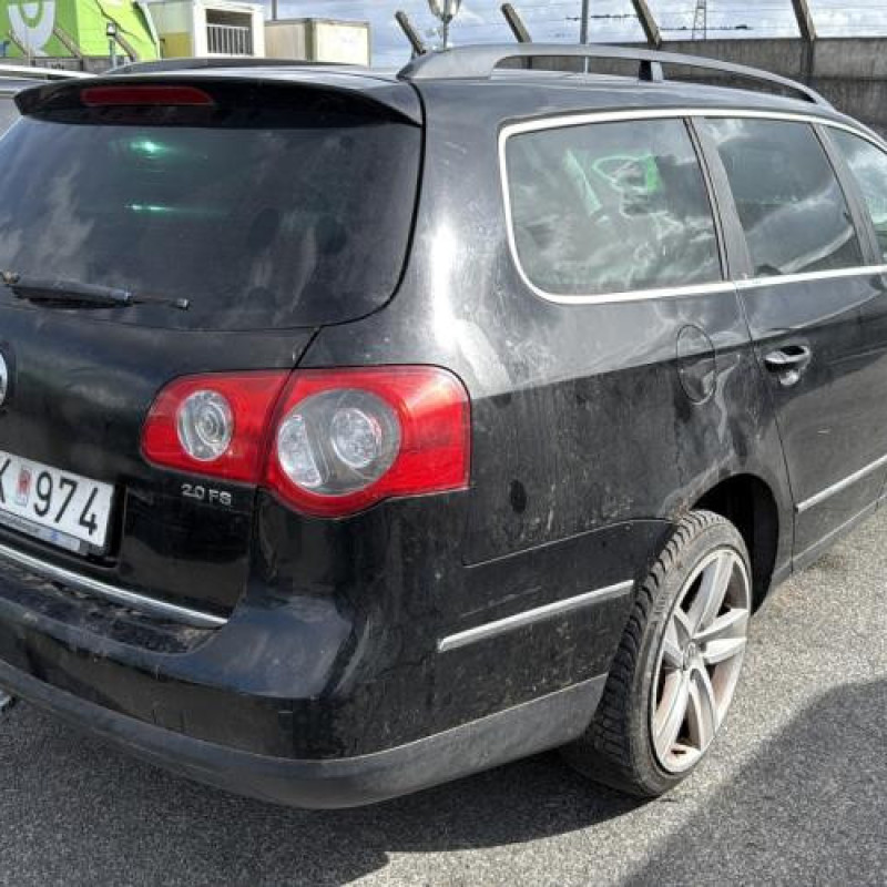 Vitre arriere gauche VOLKSWAGEN PASSAT 7 Photo n°7