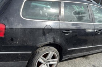 Vitre arriere gauche VOLKSWAGEN PASSAT 5