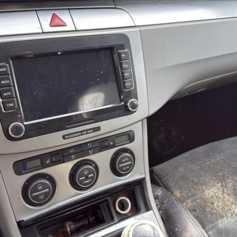 Vitre arriere gauche VOLKSWAGEN PASSAT 7 Photo n°19