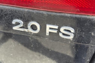 Vitre avant gauche VOLKSWAGEN PASSAT 5