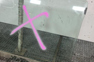 Vitre avant gauche CITROEN SAXO