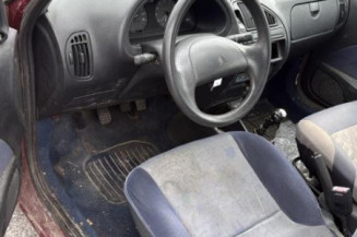 Vitre avant gauche CITROEN SAXO