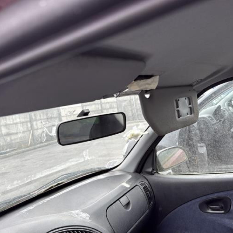 Vitre avant gauche CITROEN SAXO Photo n°17