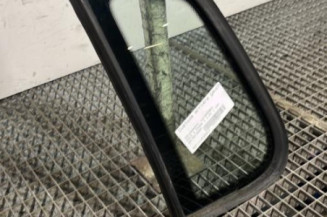 Custode arriere gauche VOLKSWAGEN POLO 4