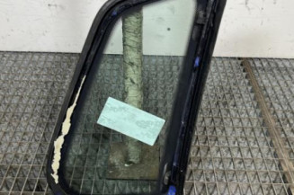 Custode arriere gauche VOLKSWAGEN POLO 4