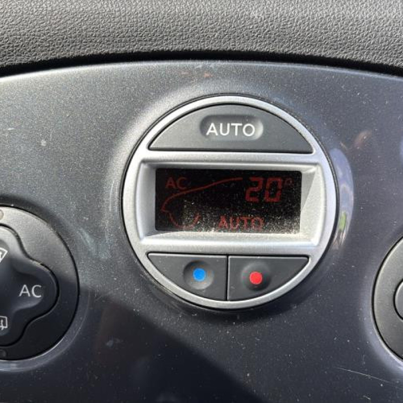 Vitre arriere droit RENAULT CLIO 3 Photo n°13