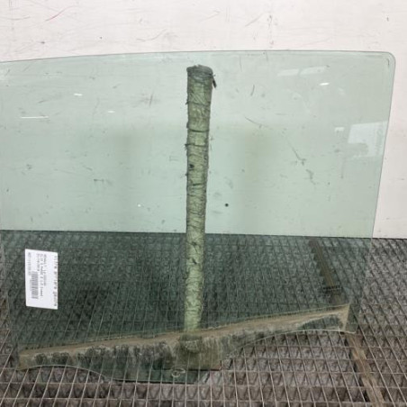 Vitre arriere gauche RENAULT CLIO 3 Photo n°1