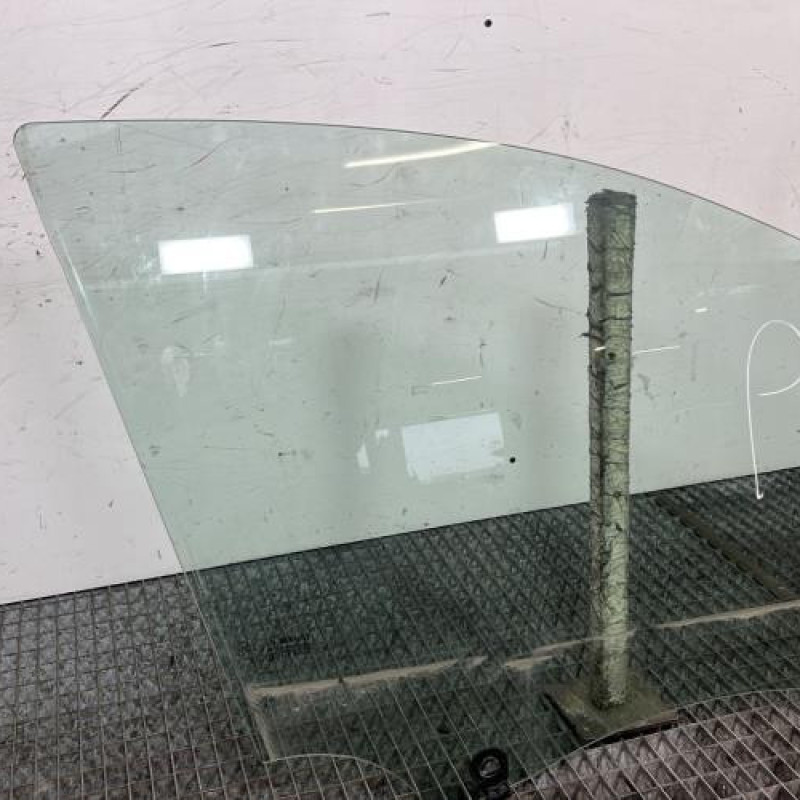 Vitre avant droit RENAULT CLIO 3 Photo n°3