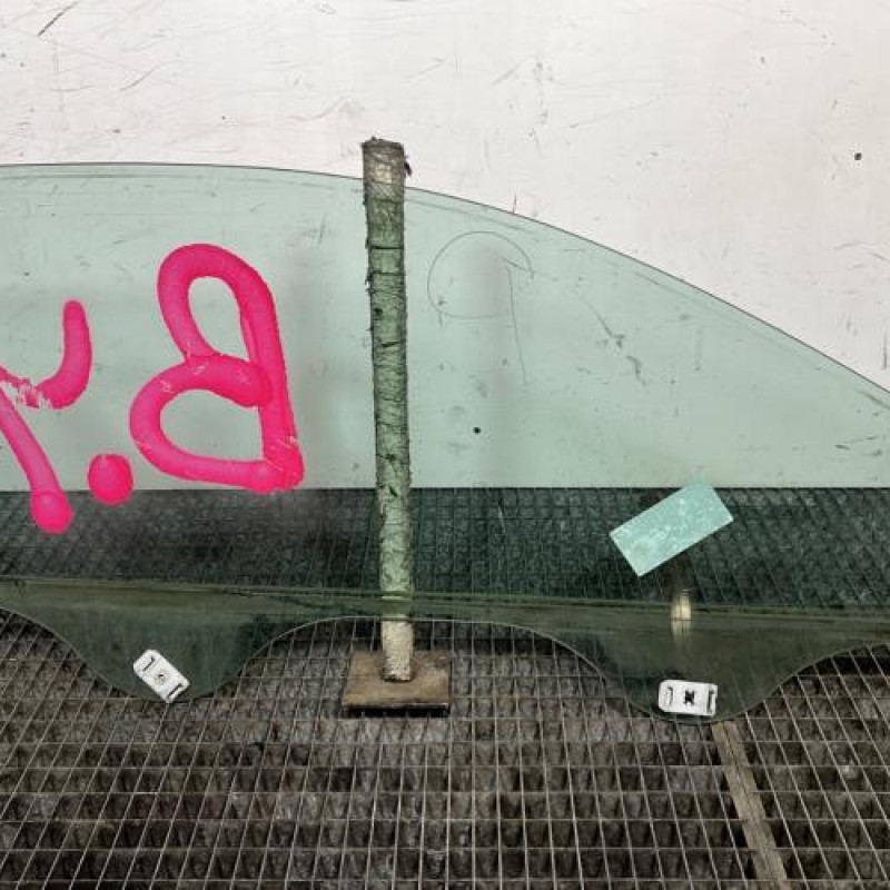 Vitre avant gauche MERCEDES CLASSE C 203 COUPE SPORT Photo n°4