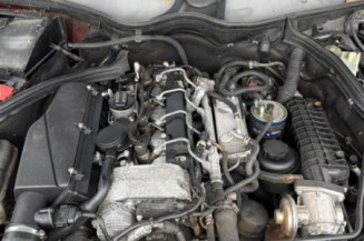 Vitre avant gauche MERCEDES CLASSE C 203 COUPE SPORT