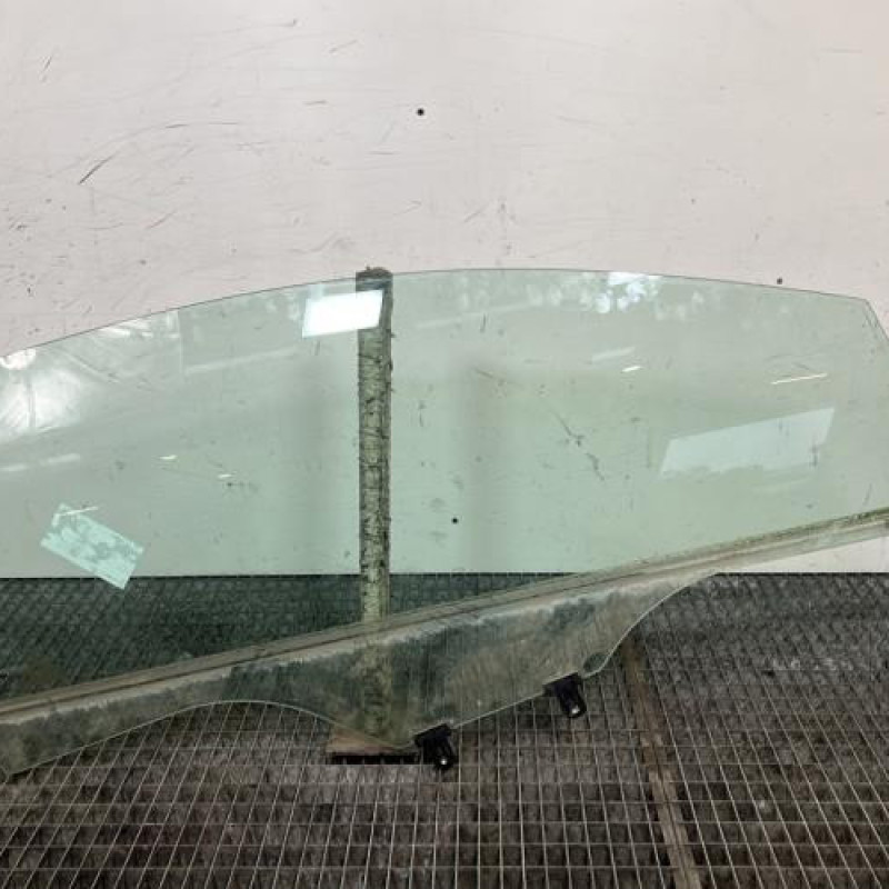 Vitre avant droit KIA RIO 3 Photo n°1
