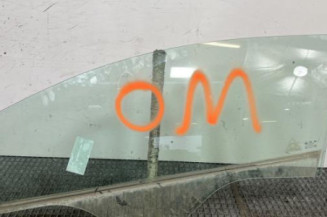 Vitre avant gauche KIA RIO 3 Photo n°1