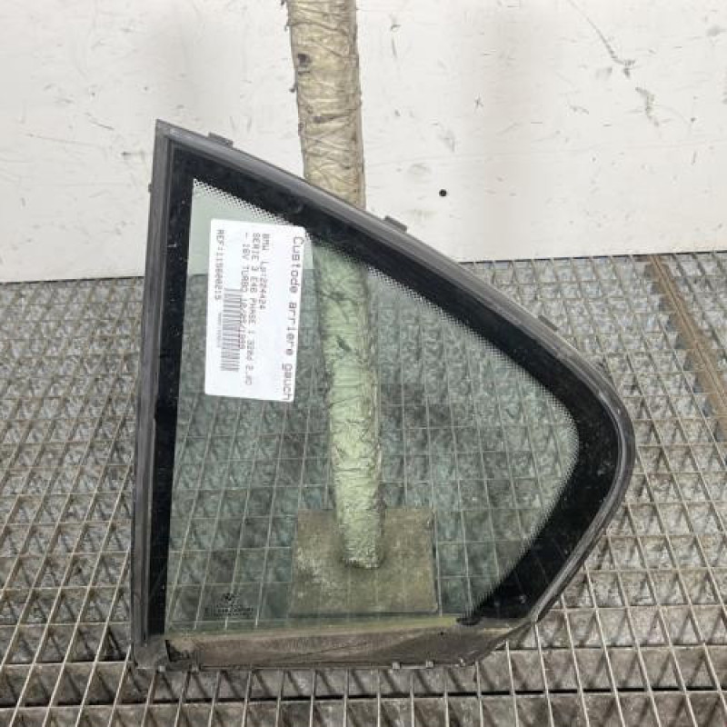 Custode arriere gauche (porte) BMW SERIE 3 E46 Photo n°1