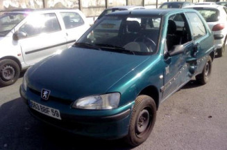 Amortisseur avant droit PEUGEOT 106 Photo n°1