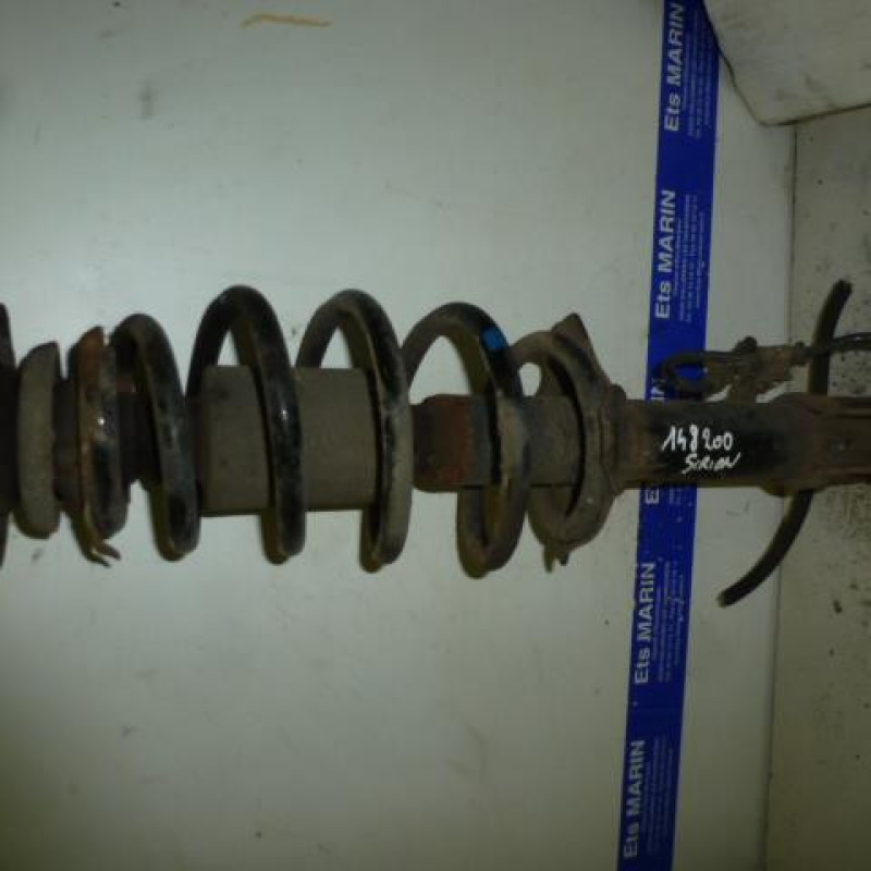 Amortisseur avant droit DAIHATSU SIRION 1 Photo n°1