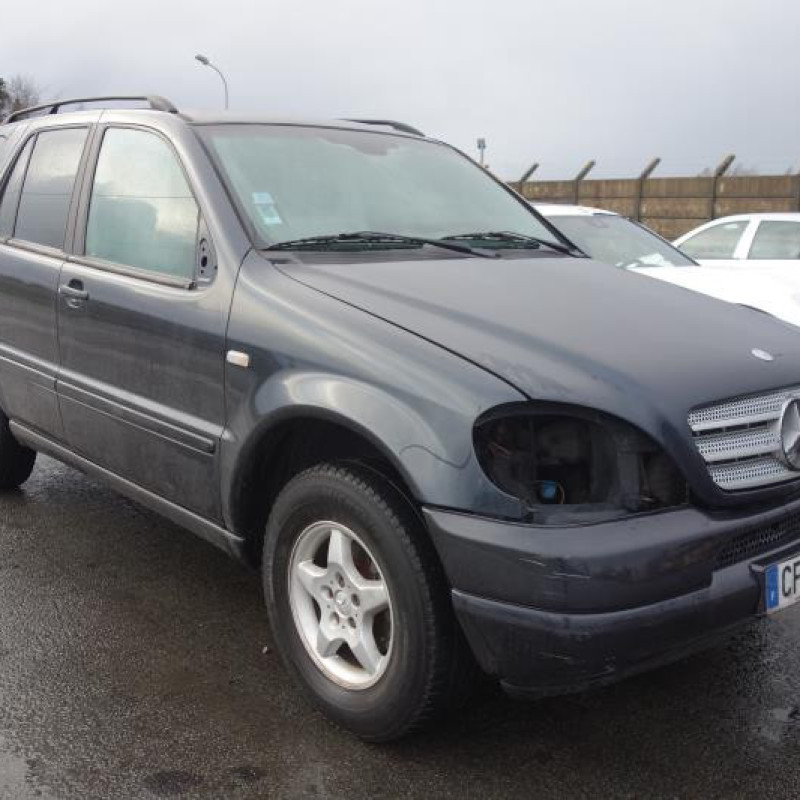 Amortisseur avant gauche MERCEDES CLASSE M 163 Photo n°2