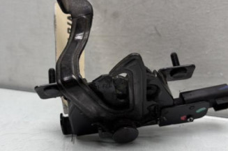 Fermeture de capot HYUNDAI I 20 1 Photo n°1