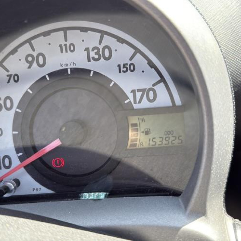 Pretensionneur de ceinture avant gauche PEUGEOT 107 Photo n°20