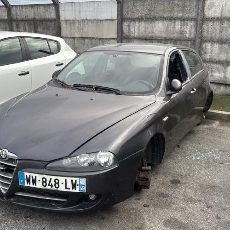 Aile avant gauche ALFA ROMEO 147 Photo n°6