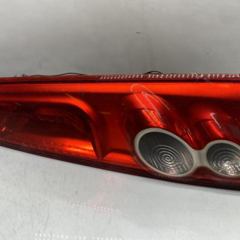 Feu arriere principal droit (feux) FORD FIESTA 5 Photo n°1