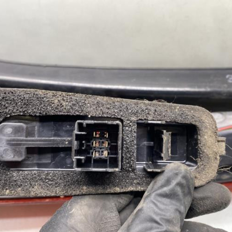 Feu arriere principal gauche (feux) FORD FIESTA 5 Photo n°3