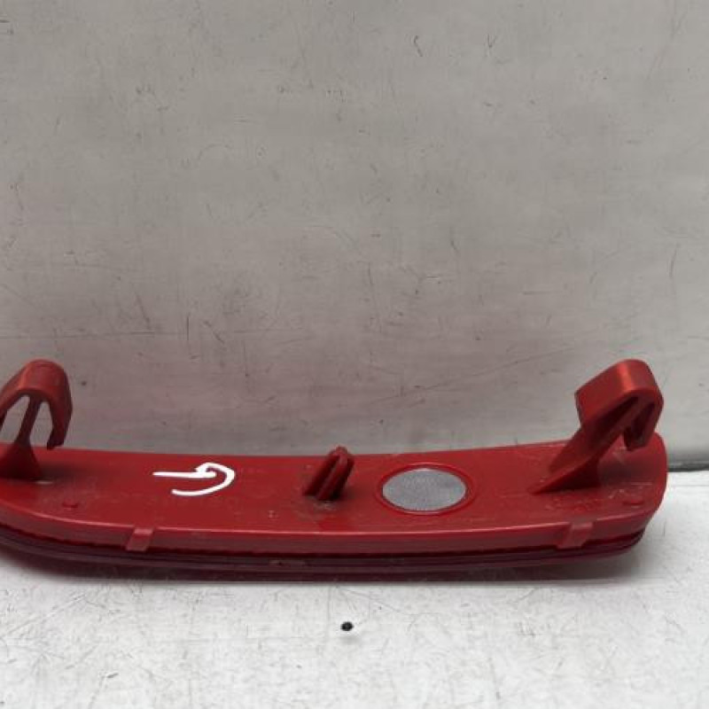 Catadioptre arriere gauche PEUGEOT 208 2 Photo n°3