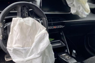 Catadioptre arriere gauche PEUGEOT 208 2