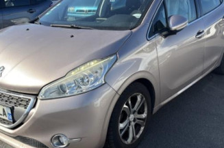 Amortisseur avant gauche PEUGEOT 208 1