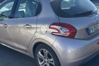 Amortisseur avant gauche PEUGEOT 208 1
