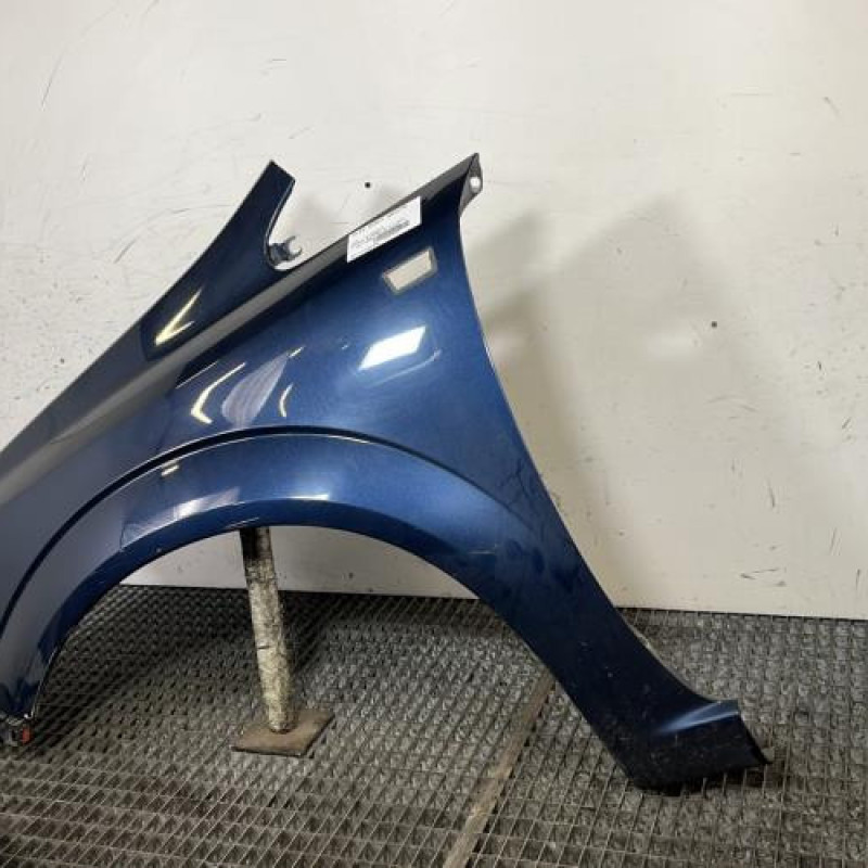 Aile avant gauche OPEL ZAFIRA B Photo n°4
