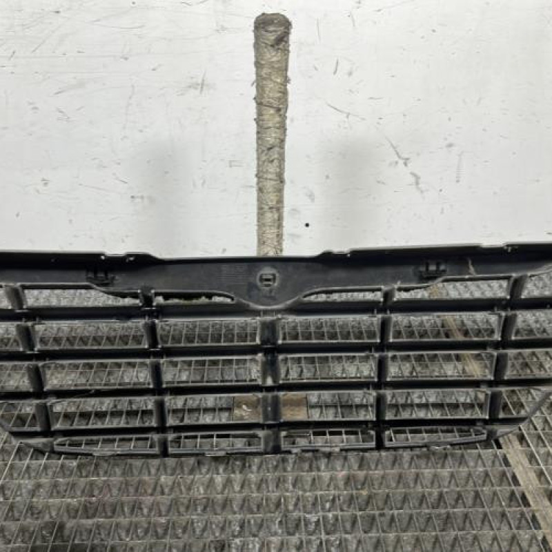 Calandre CHRYSLER GRAND VOYAGER 4 Photo n°4