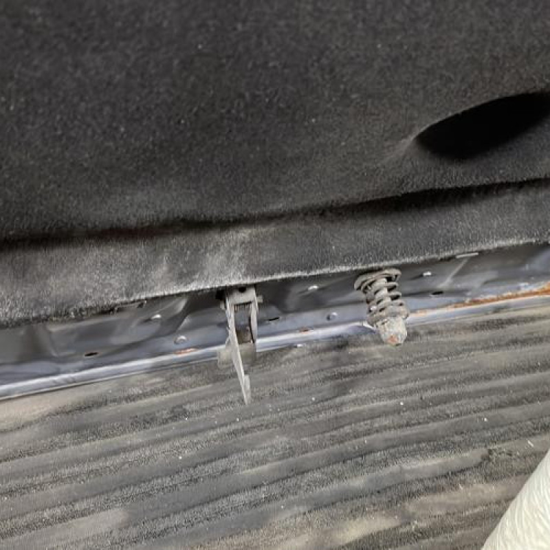 Capot OPEL CORSA D Photo n°9