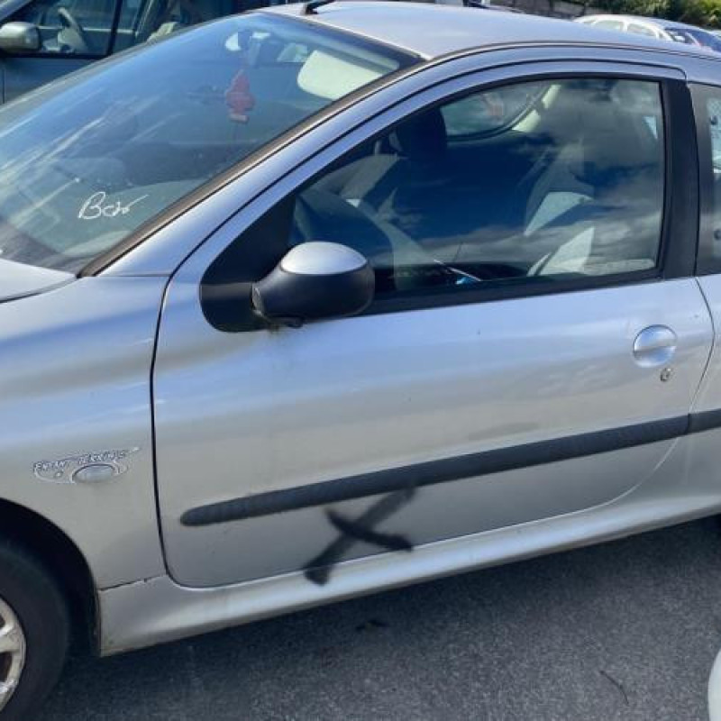 Optique avant principal droit (feux)(phare) PEUGEOT 206 Photo n°15