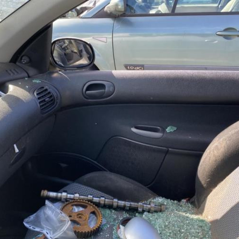 Optique avant principal droit (feux)(phare) PEUGEOT 206 Photo n°17