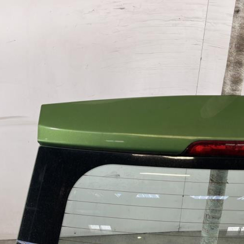 Malle/Hayon arriere FORD FIESTA 5 Photo n°3