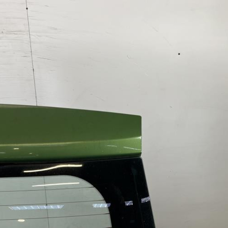 Malle/Hayon arriere FORD FIESTA 5 Photo n°4