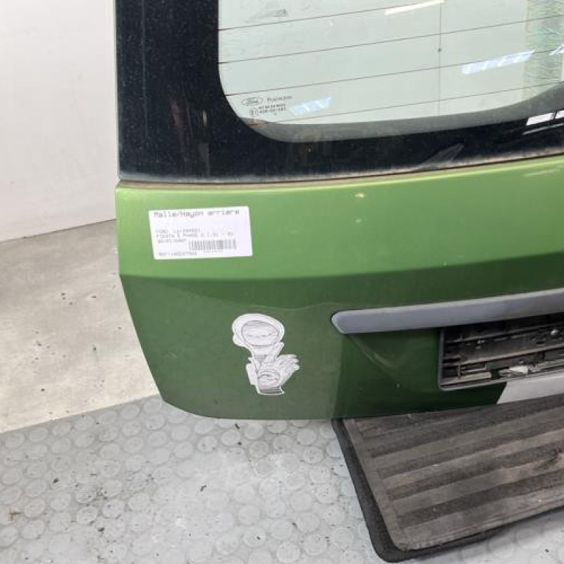 Malle/Hayon arriere FORD FIESTA 5 Photo n°6