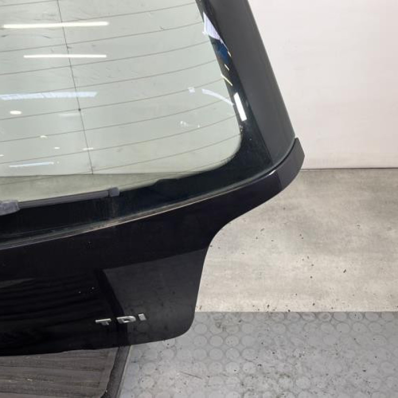 Malle/Hayon arriere VOLKSWAGEN POLO 4 Photo n°4