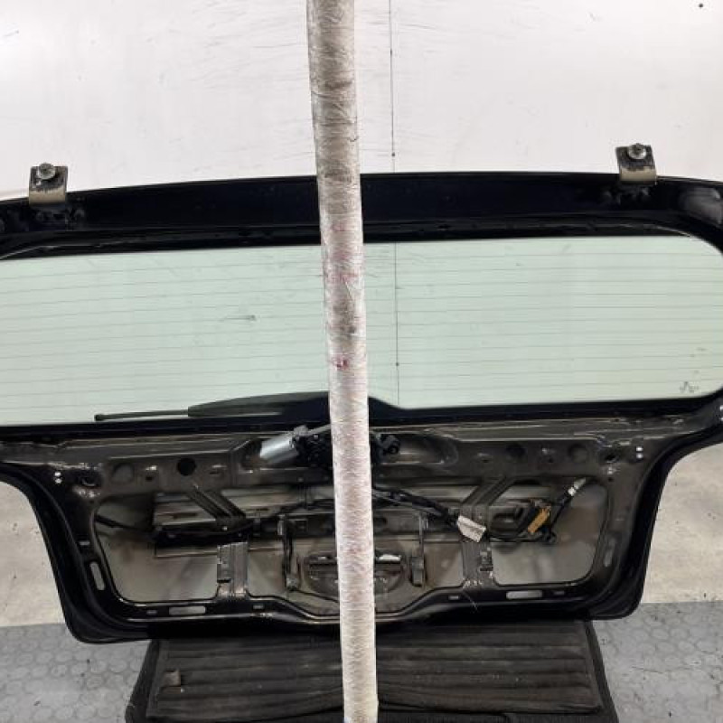 Malle/Hayon arriere VOLKSWAGEN POLO 4 Photo n°10