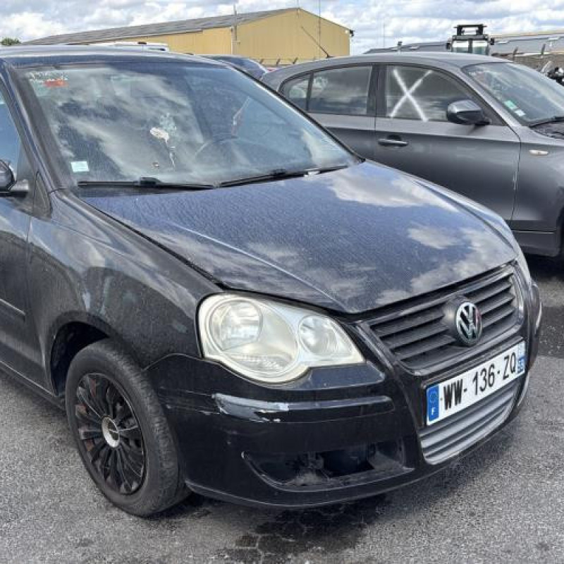 Malle/Hayon arriere VOLKSWAGEN POLO 4 Photo n°12