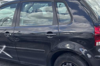 Malle/Hayon arriere VOLKSWAGEN POLO 4