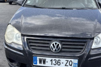 Malle/Hayon arriere VOLKSWAGEN POLO 4