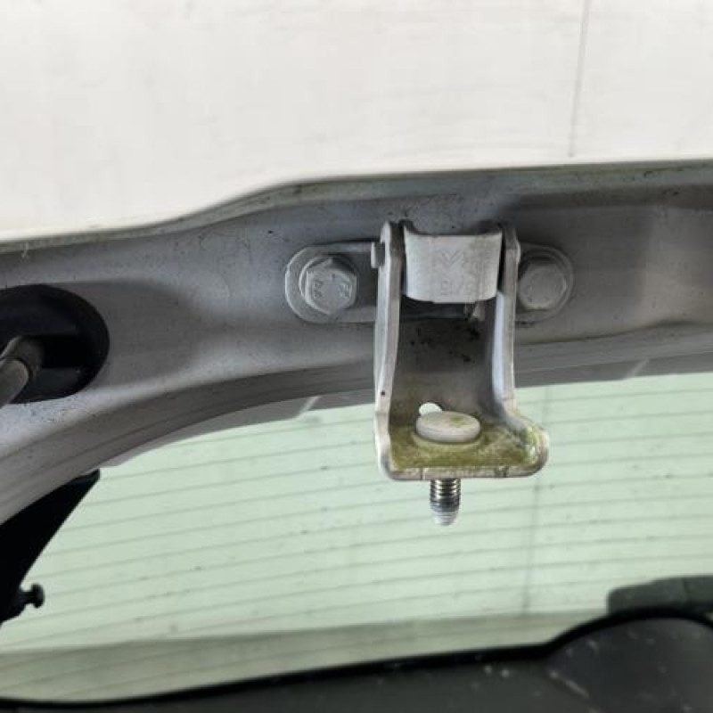 Malle/Hayon arriere CITROEN C3 2 Photo n°7