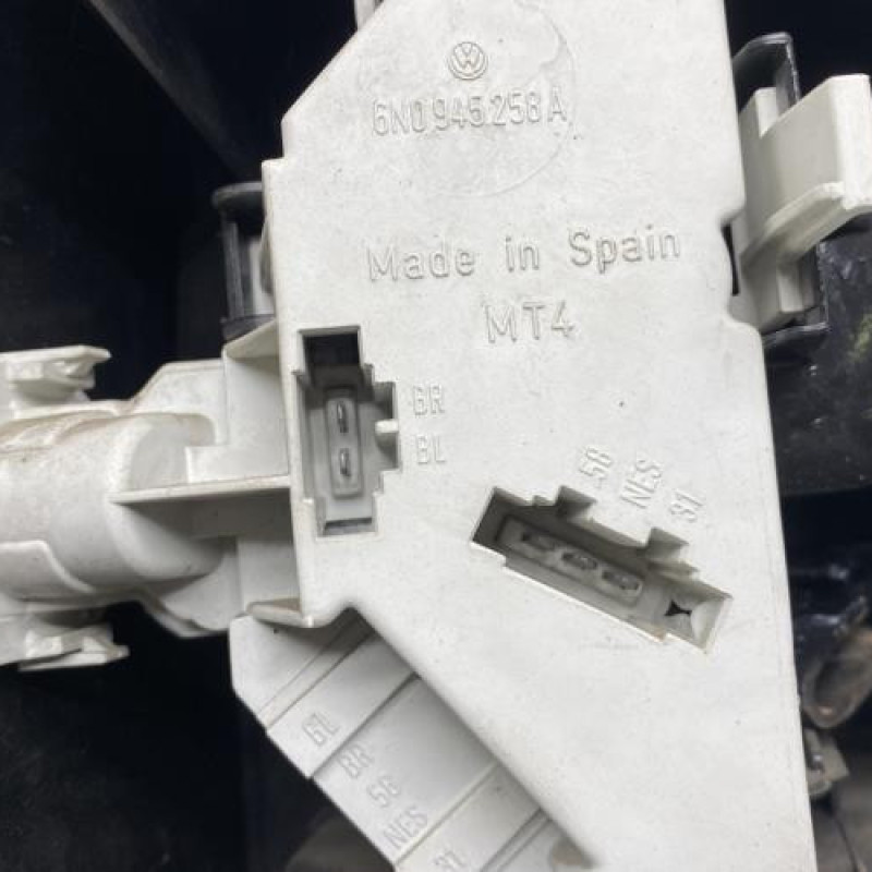 Feu arriere principal droit (feux) VOLKSWAGEN POLO 3 Photo n°3